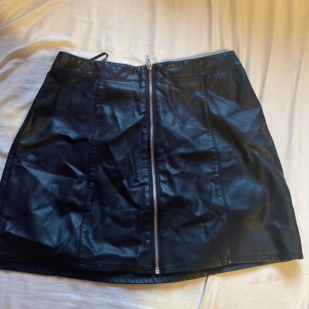 Forever 21 Leather Mini Skirt M